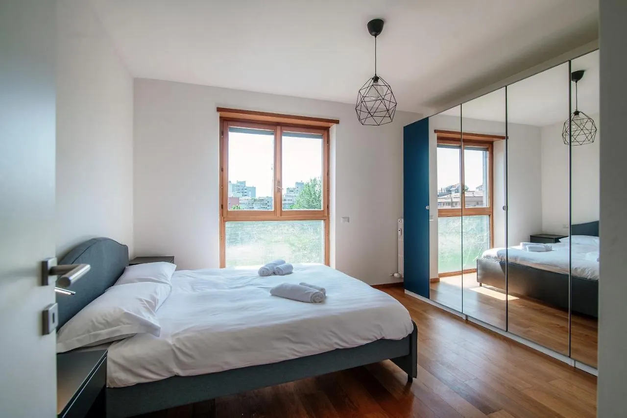 Altido Superb Flat In Porta Romana Διαμέρισμα Μιλάνο 0*,